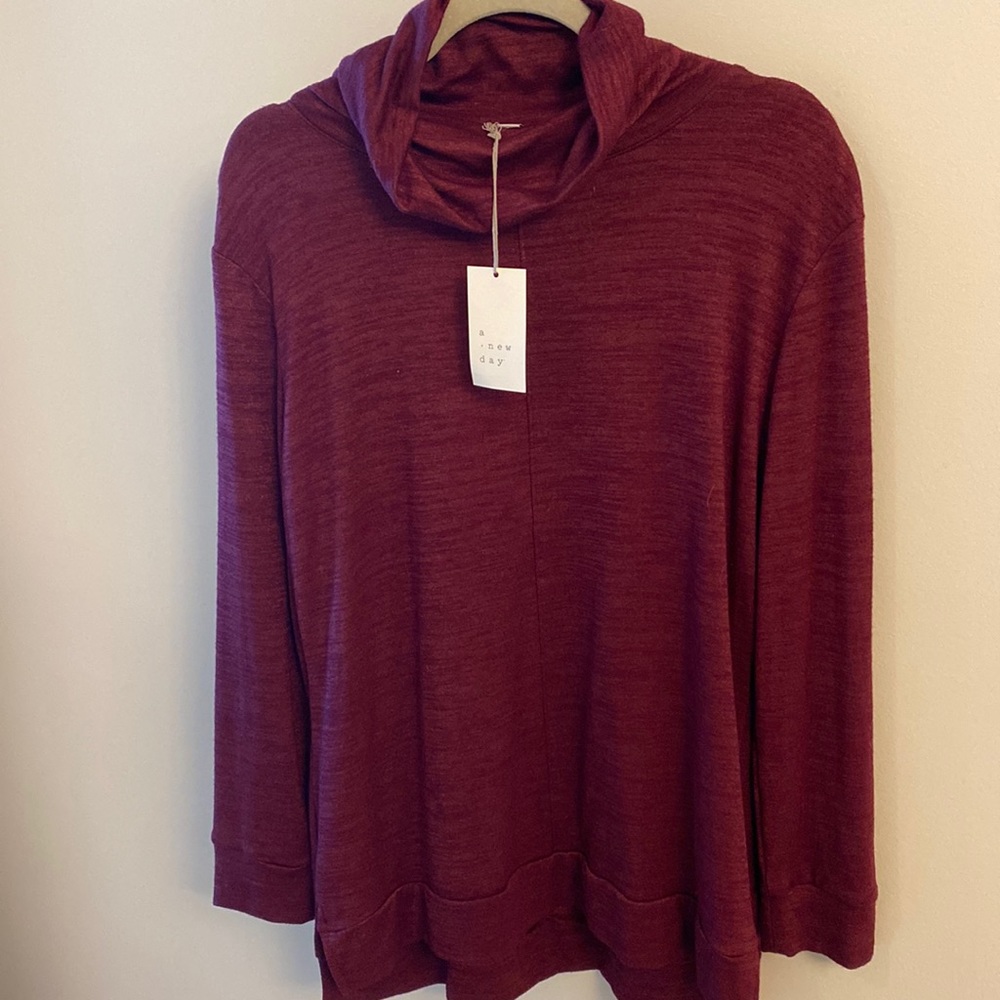 Cowl neck tunic NWT